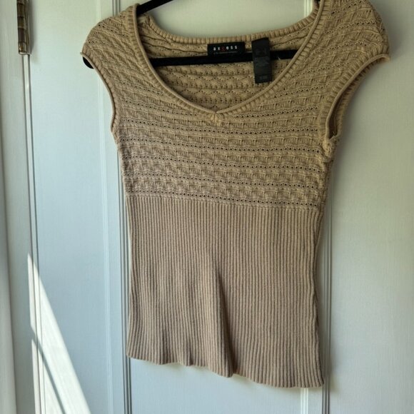 Brown Top - Picture 3 of 4